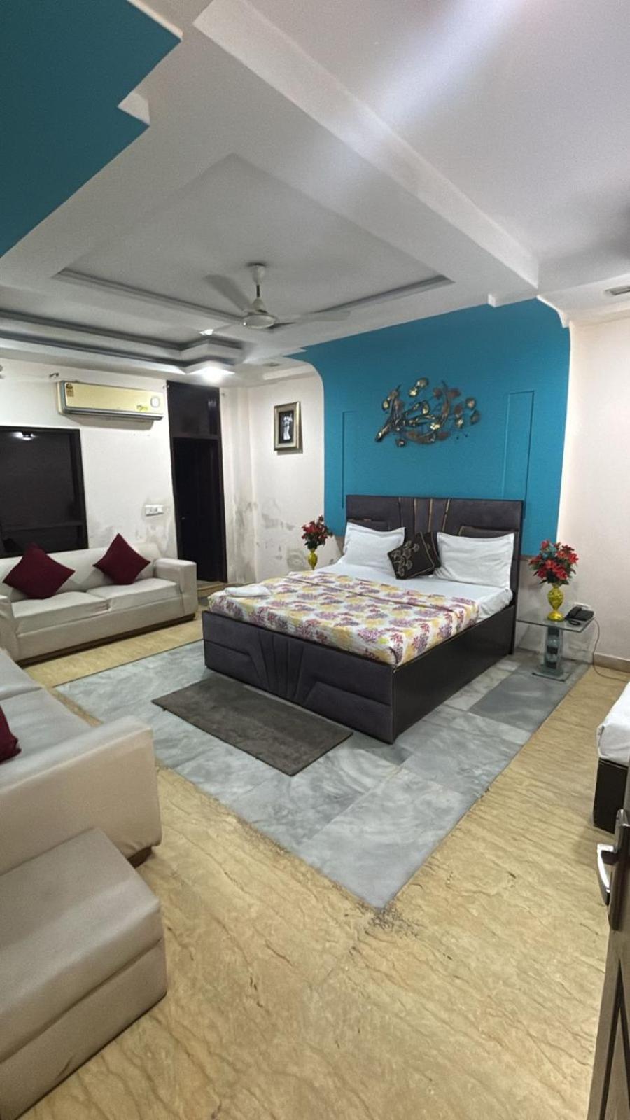 Star Inn Delhi  Exteriör bild